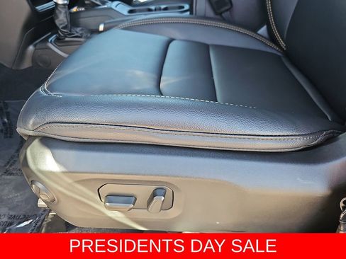 New 2025 Jeep Gladiator Willys image 28