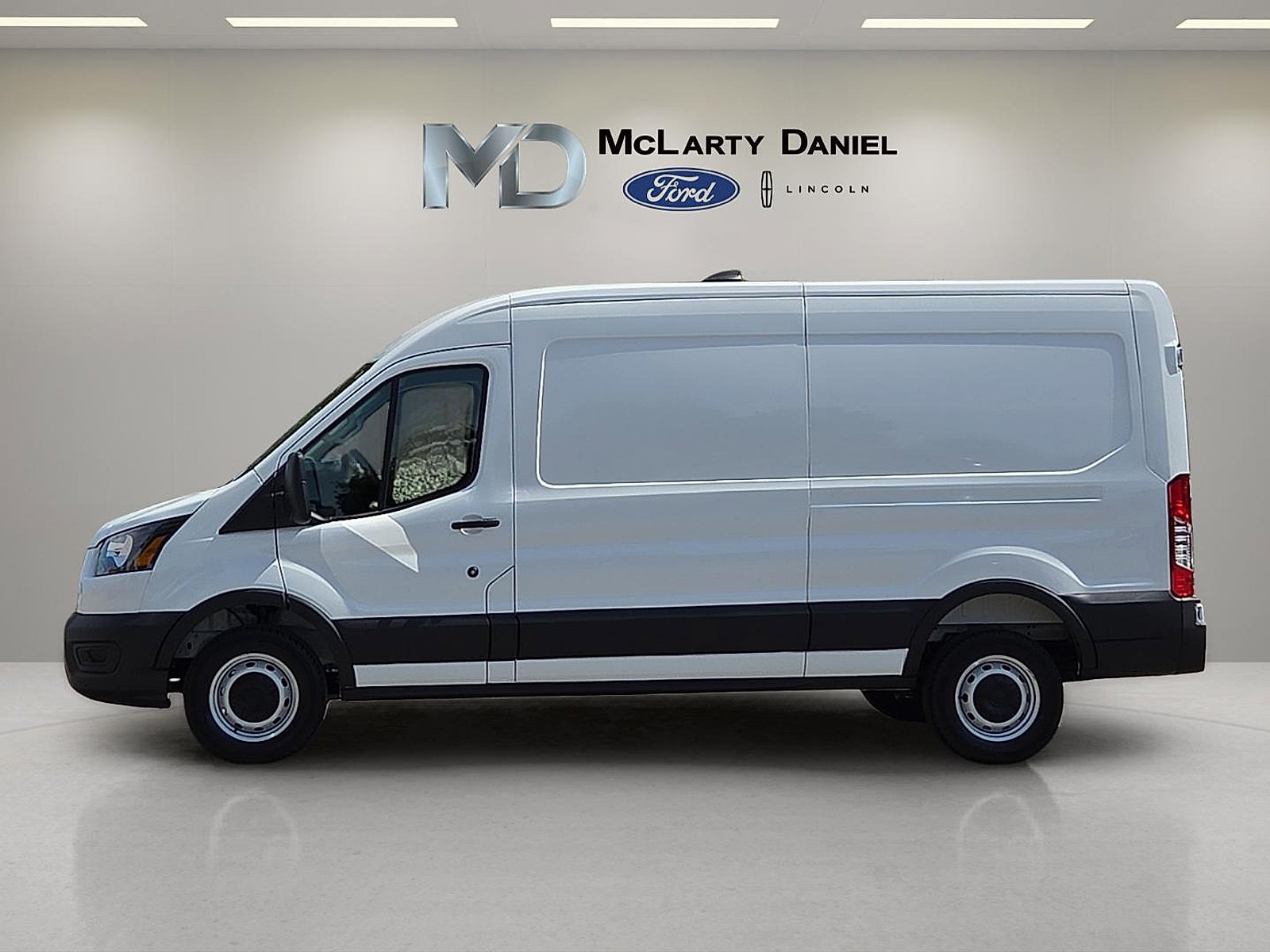 New 2026 Ford Transit 250 148 Medium Roof RWD image 3