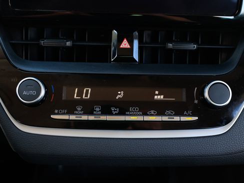 Used 2023 Toyota Corolla LE image 35