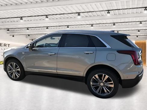 New 2026 Cadillac XT5 Premium Luxury w/ Driver Assist Package AWD/4WD image 7