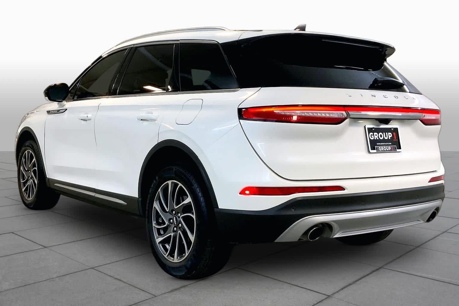 Used 2020 Lincoln Corsair AWD w/ Equipment Group 101A image 11
