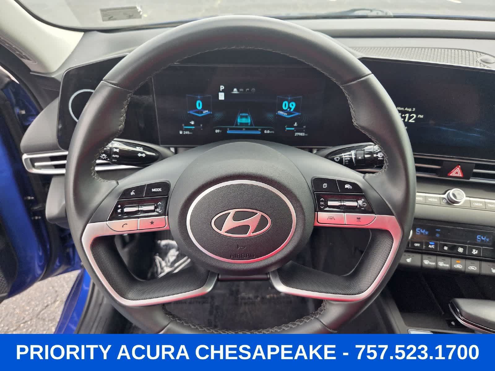 Used 2025 Hyundai Elantra SEL FWD image 13