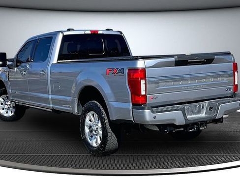 Used 2021 Ford F350 Platinum image 4