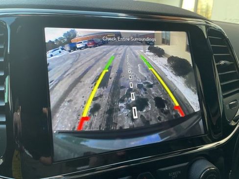 Used 2019 Jeep Grand Cherokee Altitude image 27