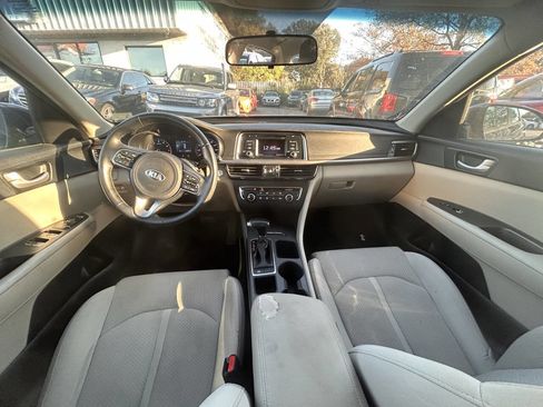 Used 2016 Kia Optima LX image 8