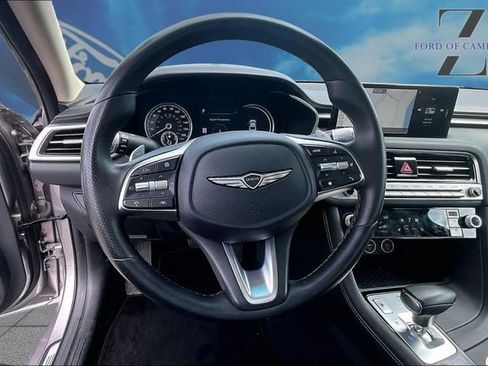 Used 2025 Genesis G70 2.5T RWD image 5
