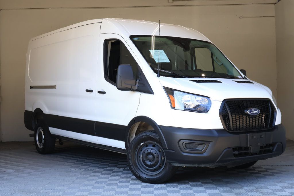 Used 2025 Ford Transit 250 148 Medium Roof RWD image 2