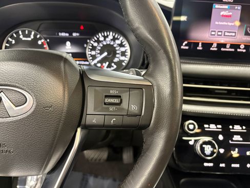 Used 2023 INFINITI QX60 Pure image 16