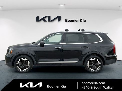 Certified 2025 Kia Telluride S image 8