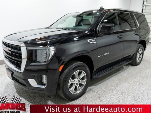 Used 2023 GMC Yukon SLE w/ Gmc Pro Safety Plus Package image 2