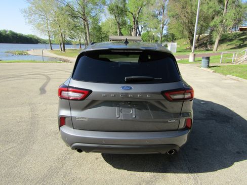 Used 2024 Ford Escape ST-Line w/ Tech Pack #1 AWD/4WD image 3