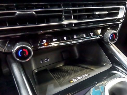 Used 2021 Chevrolet Silverado 1500 LT Trail Boss w/ Convenience Package II image 26