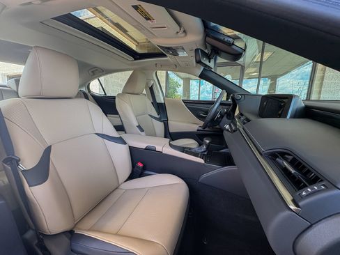 Used 2021 Lexus ES 350 w/ Premium Package FWD image 24
