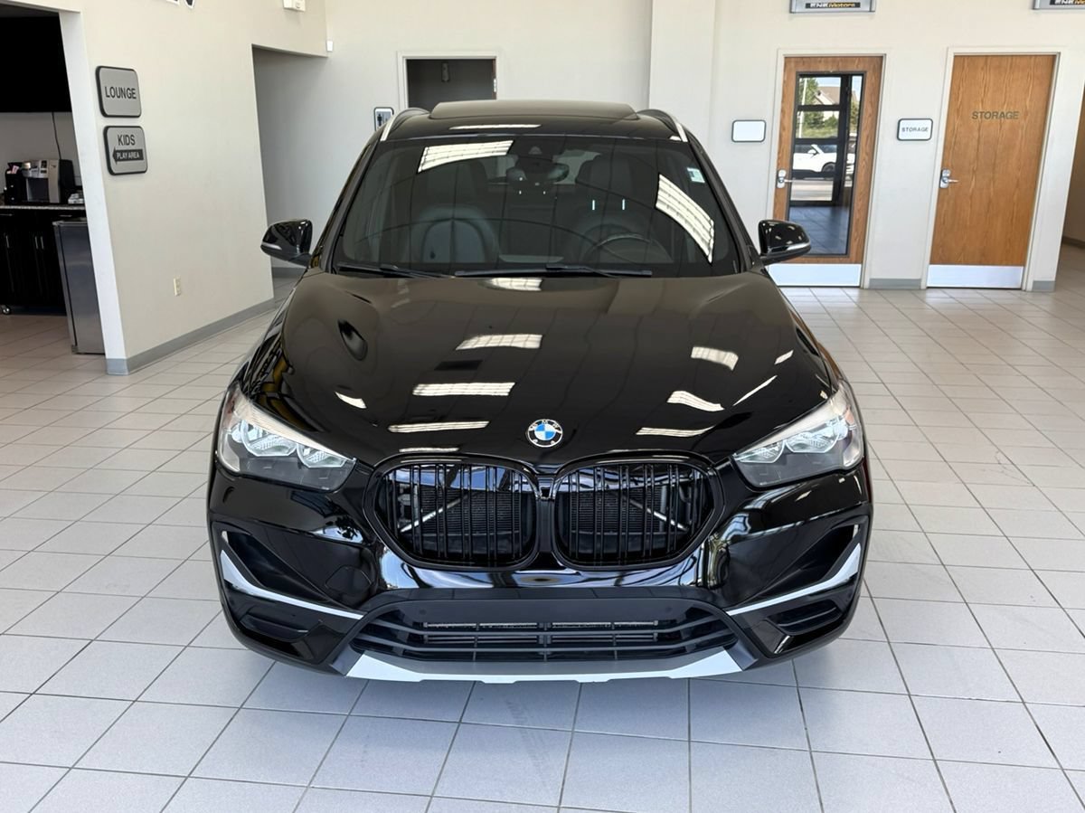 Used 2020 BMW X1 xDrive28i AWD/4WD image 3
