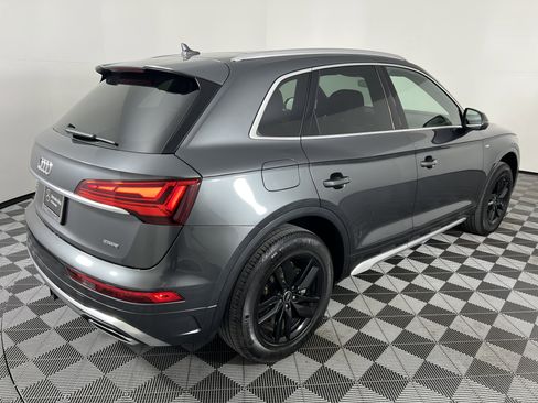 Used 2022 Audi Q5 2.0T Premium w/ Convenience Package image 13