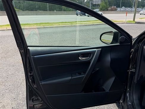 Used 2014 Toyota Corolla S FWD image 13