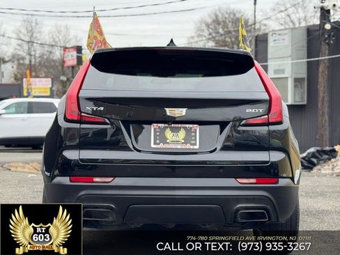 Used 2019 Cadillac XT4 Luxury w/ Cold Weather Package image 4
