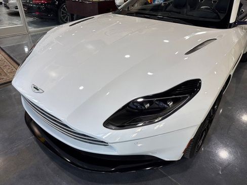 Used 2019 Aston Martin DB11 Tech Pkg $236K MSRP image 27
