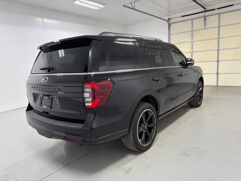 Used 2024 Ford Expedition Limited AWD/4WD image 14