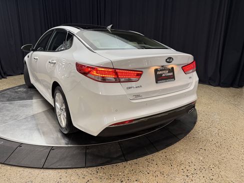 Used 2017 Kia Optima EX w/ Premium Package FWD image 5