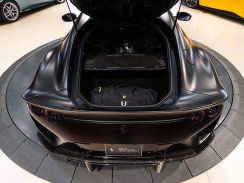 Certified 2022 Ferrari 812 Competizione RWD image 24