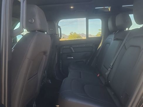 Used 2025 Land Rover Defender 110 S image 10