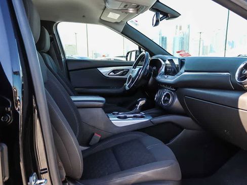 Used 2020 Chevrolet Blazer LT FWD image 16