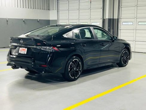 New 2026 Nissan Sentra SR w/ Floor Mat Package FWD image 16