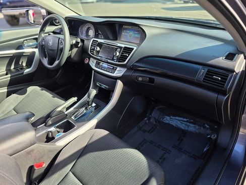 Used 2015 Honda Accord EX image 9