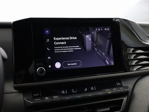 Used 2025 Toyota Camry LE image 17