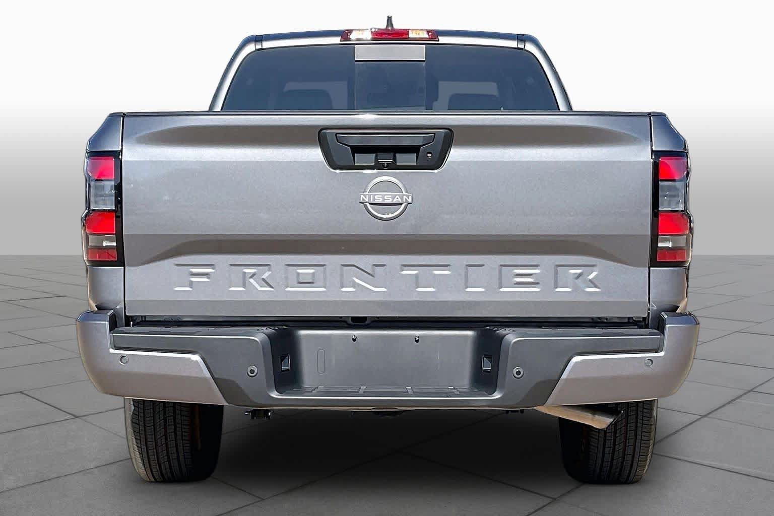 Used 2025 Nissan Frontier SV RWD image 6
