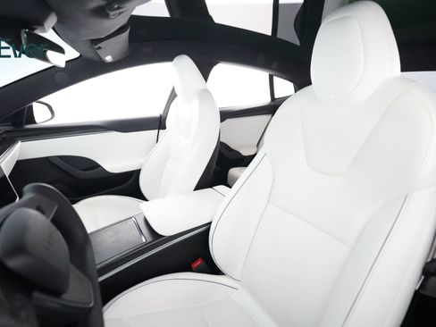 Used 2022 Tesla Model S Plaid AWD/4WD image 4