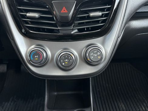 Used 2021 Chevrolet Spark LS image 27