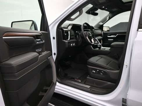New 2026 GMC Sierra 1500 Denali AWD/4WD image 11