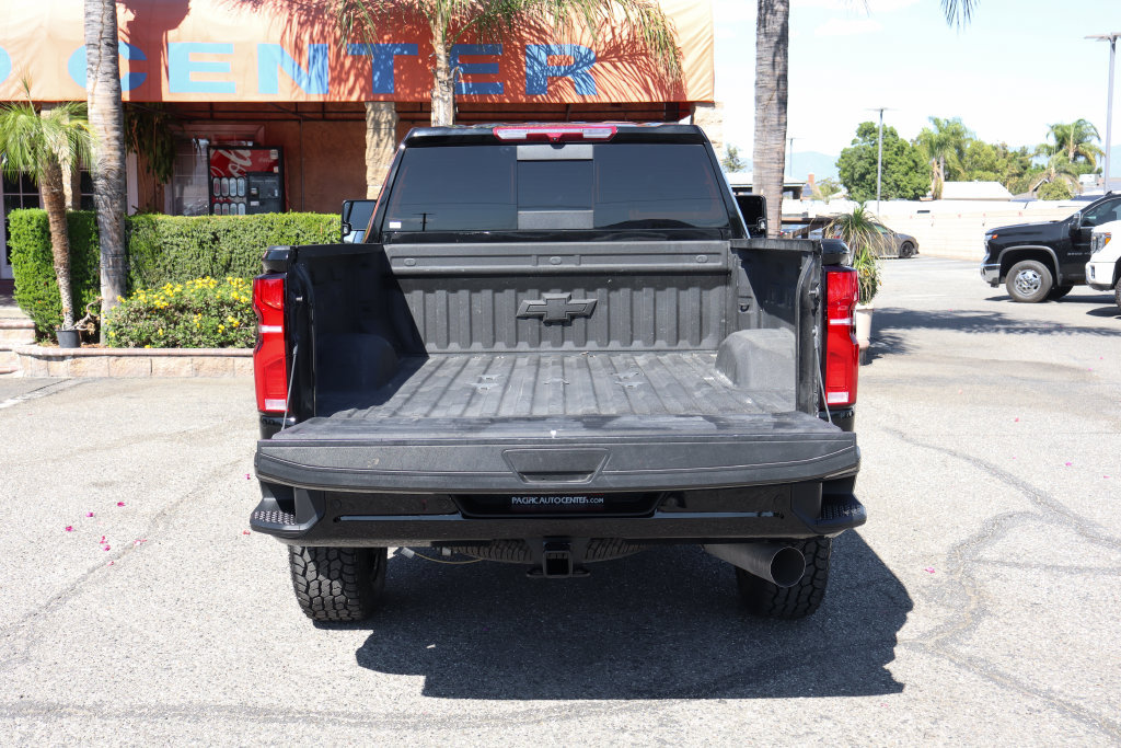 Used 2025 Chevrolet Silverado 2500 LTZ w/ Trail Boss Package AWD/4WD image 7