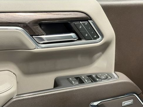 Certified 2024 Chevrolet Silverado 1500 LTZ AWD/4WD image 17