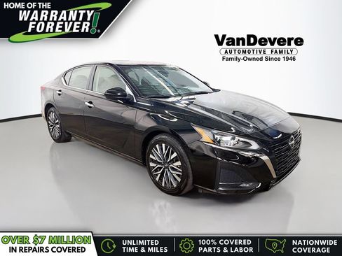 Used 2024 Nissan Altima 2.5 SV FWD image 1