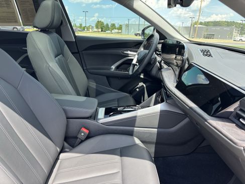 Certified 2025 Audi Q5 Premium AWD/4WD image 35