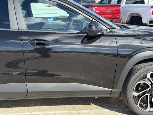 New 2026 Chevrolet Trax RS image 8