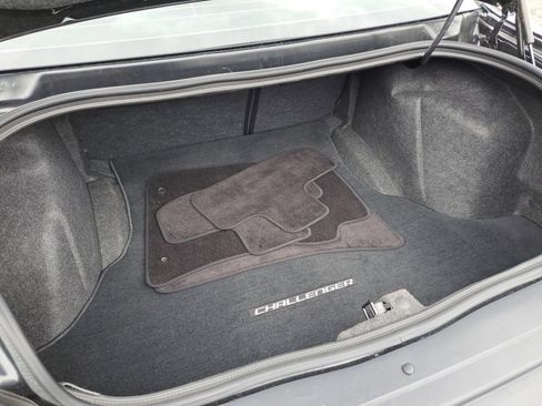 Used 2017 Dodge Challenger SRT Hellcat image 29