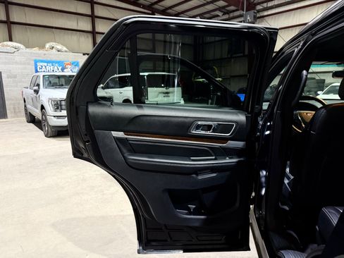 Used 2016 Ford Explorer Limited AWD/4WD image 14