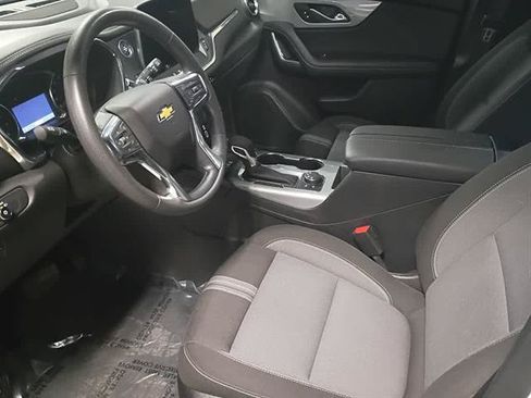 Certified 2025 Chevrolet Blazer LT w/ Convenience Package AWD/4WD image 5