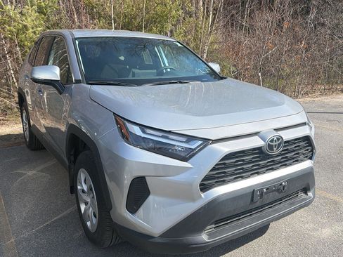Used 2025 Toyota RAV4 LE image 3