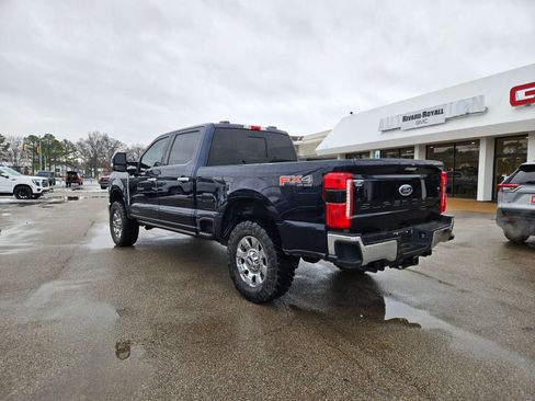 Used 2024 Ford F250 Lariat w/ Chrome Package image 3