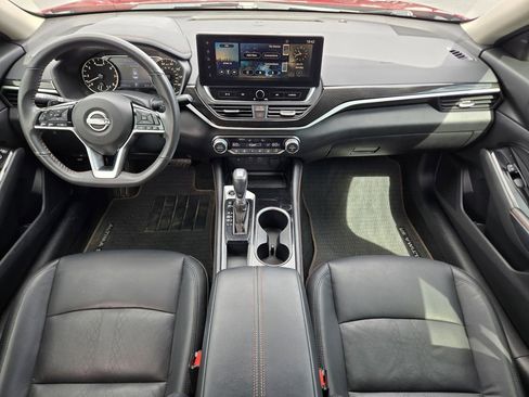 Used 2025 Nissan Altima 2.5 SR w/ SR Premium Package image 15