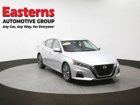 Used 2022 Nissan Altima 2.5 SV FWD image 50