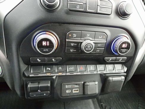 Used 2020 Chevrolet Silverado 1500 LT w/ All-Star Edition image 32