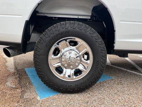 Used 2024 RAM 2500 Tradesman w/ Chrome Appearance Group image 26