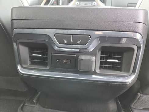 Used 2023 Chevrolet Silverado 3500 High Country image 16