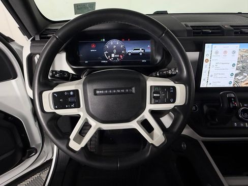 Used 2025 Land Rover Defender 110 S AWD/4WD image 13